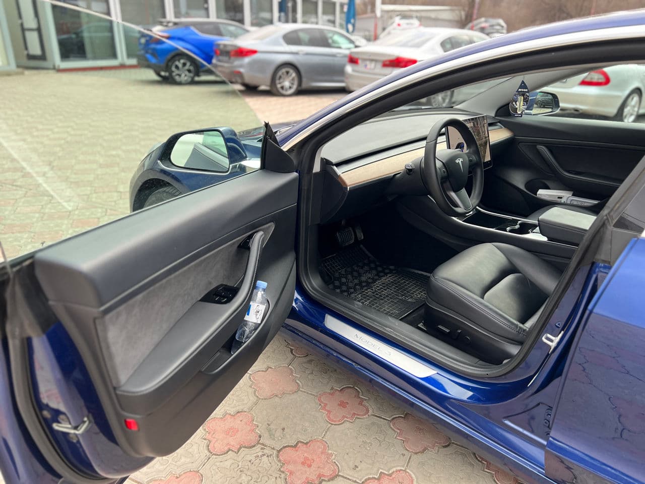 2020 Tesla Model 3 — Miniatură 6