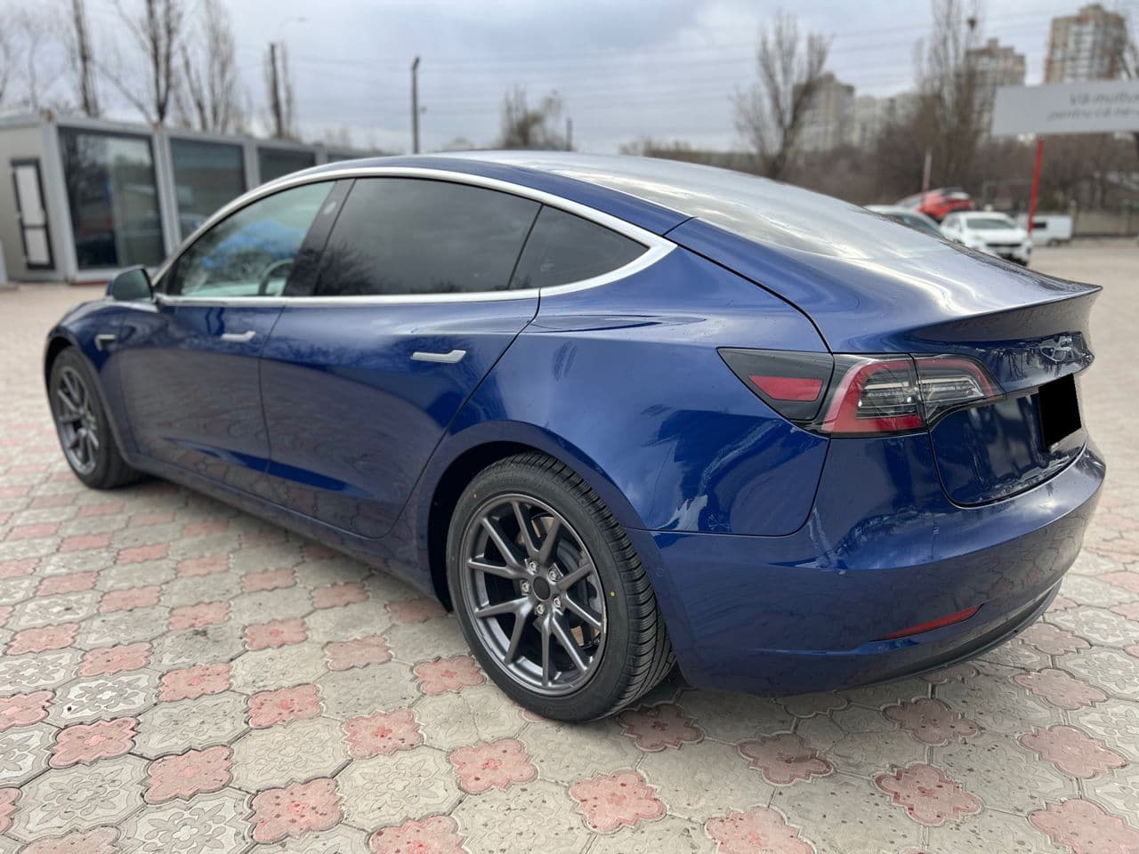 2020 Tesla Model 3 — Miniatură 4