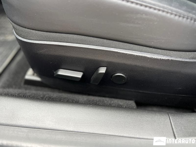 2020 Tesla Model 3 — Miniatură 9