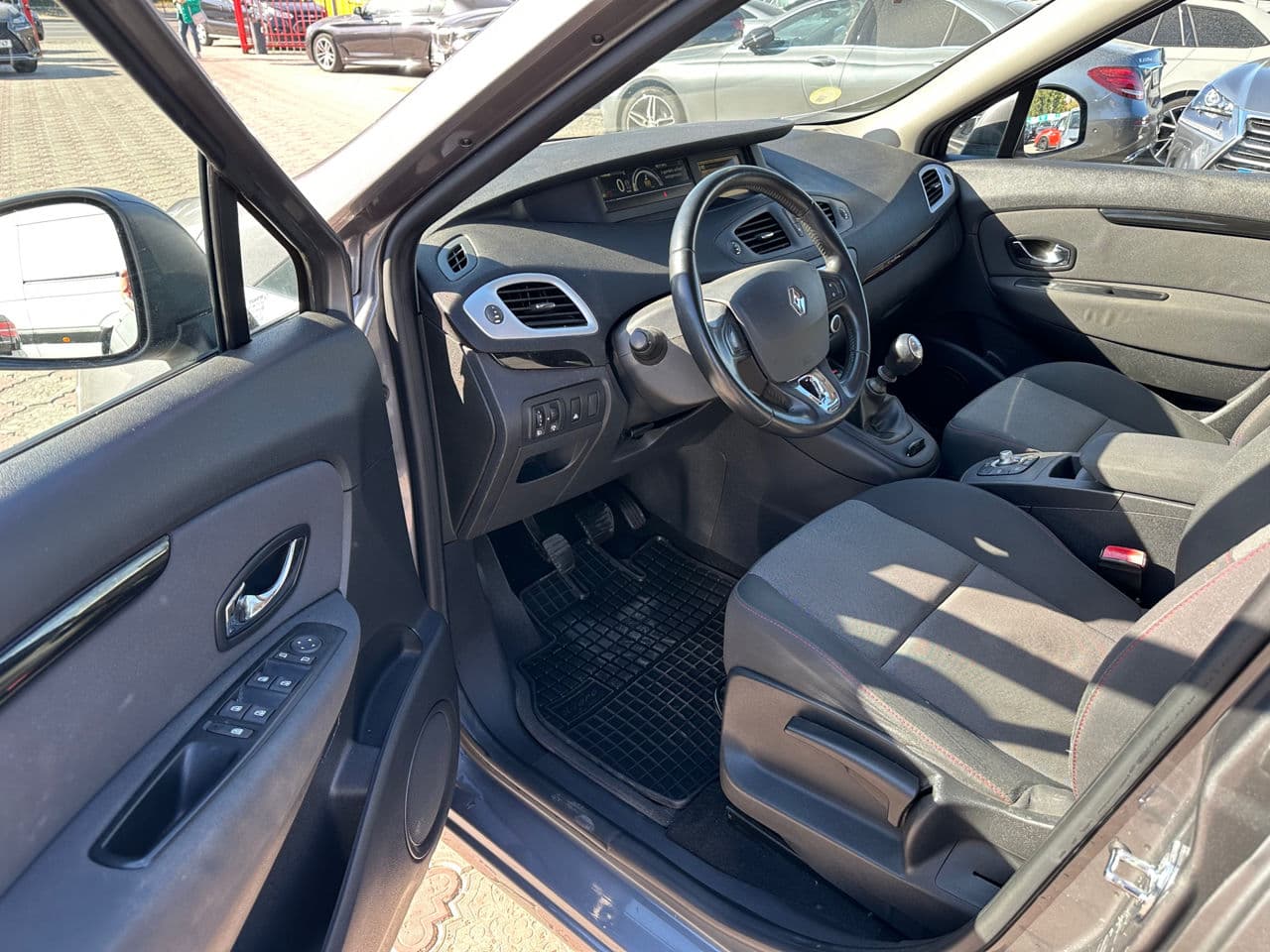 Renault Scenic 2013 — Миниатюра 5