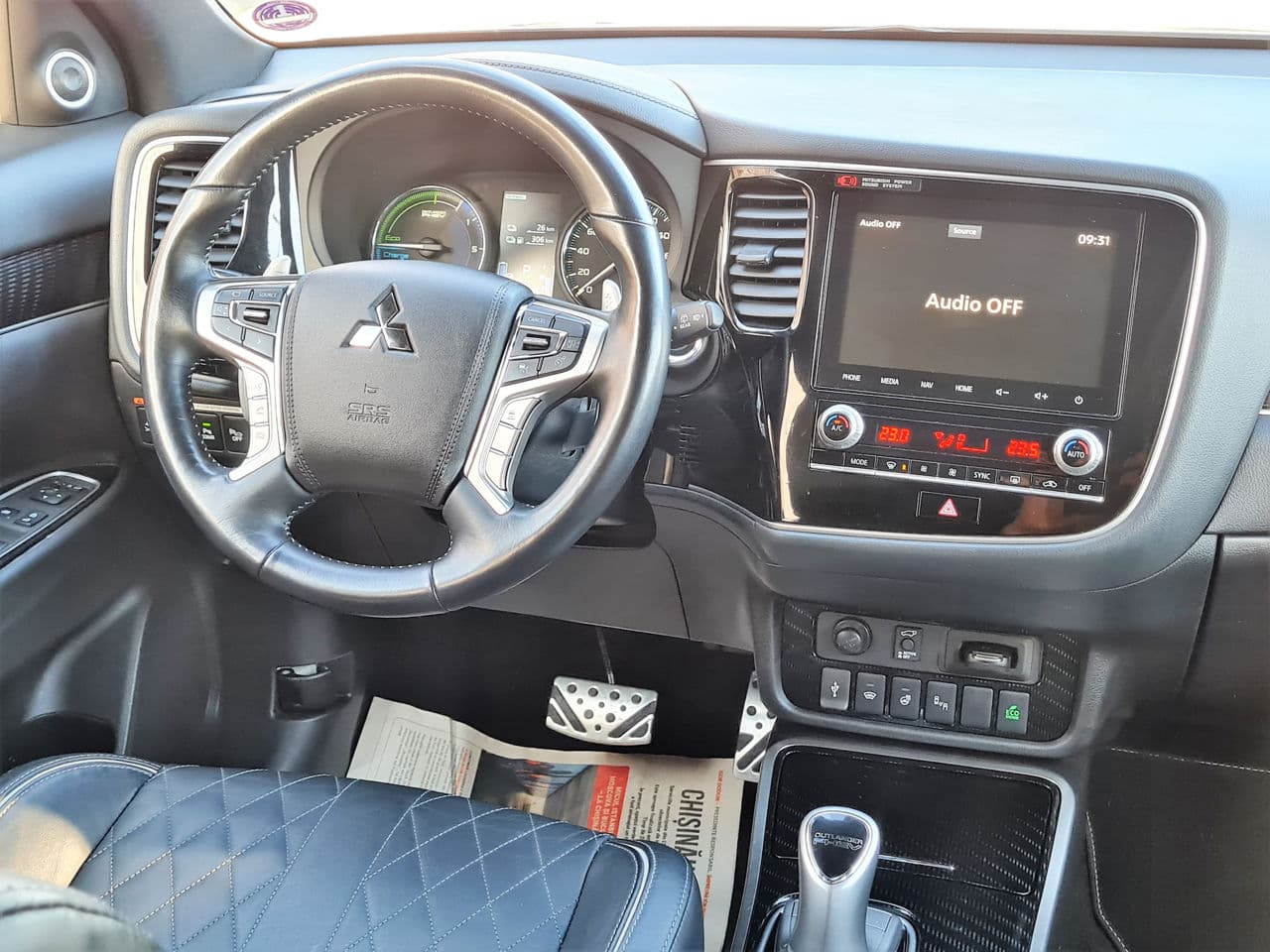 2020 Mitsubishi Outlander — Miniatură 10