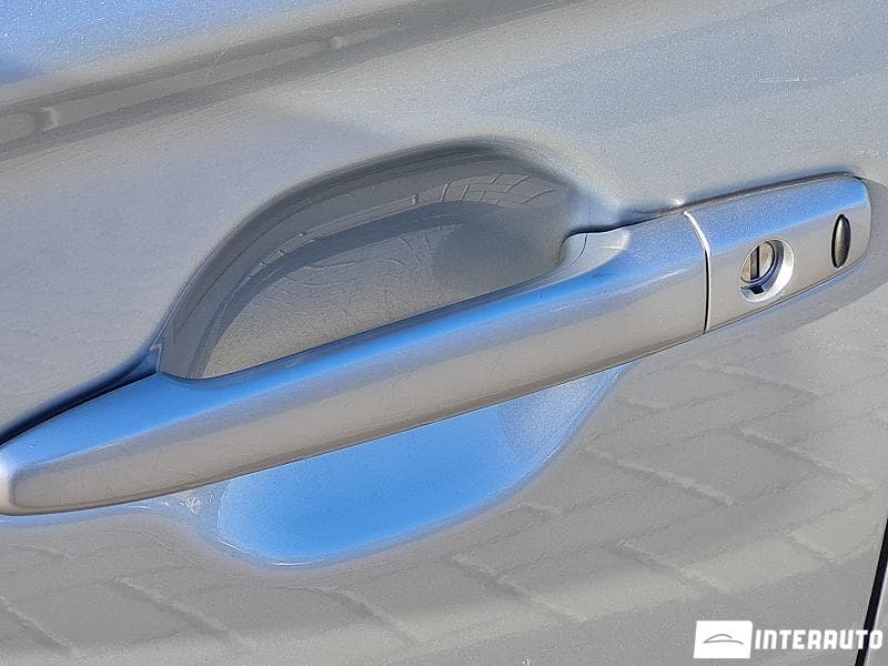 2020 Mitsubishi Outlander — Miniatură 25