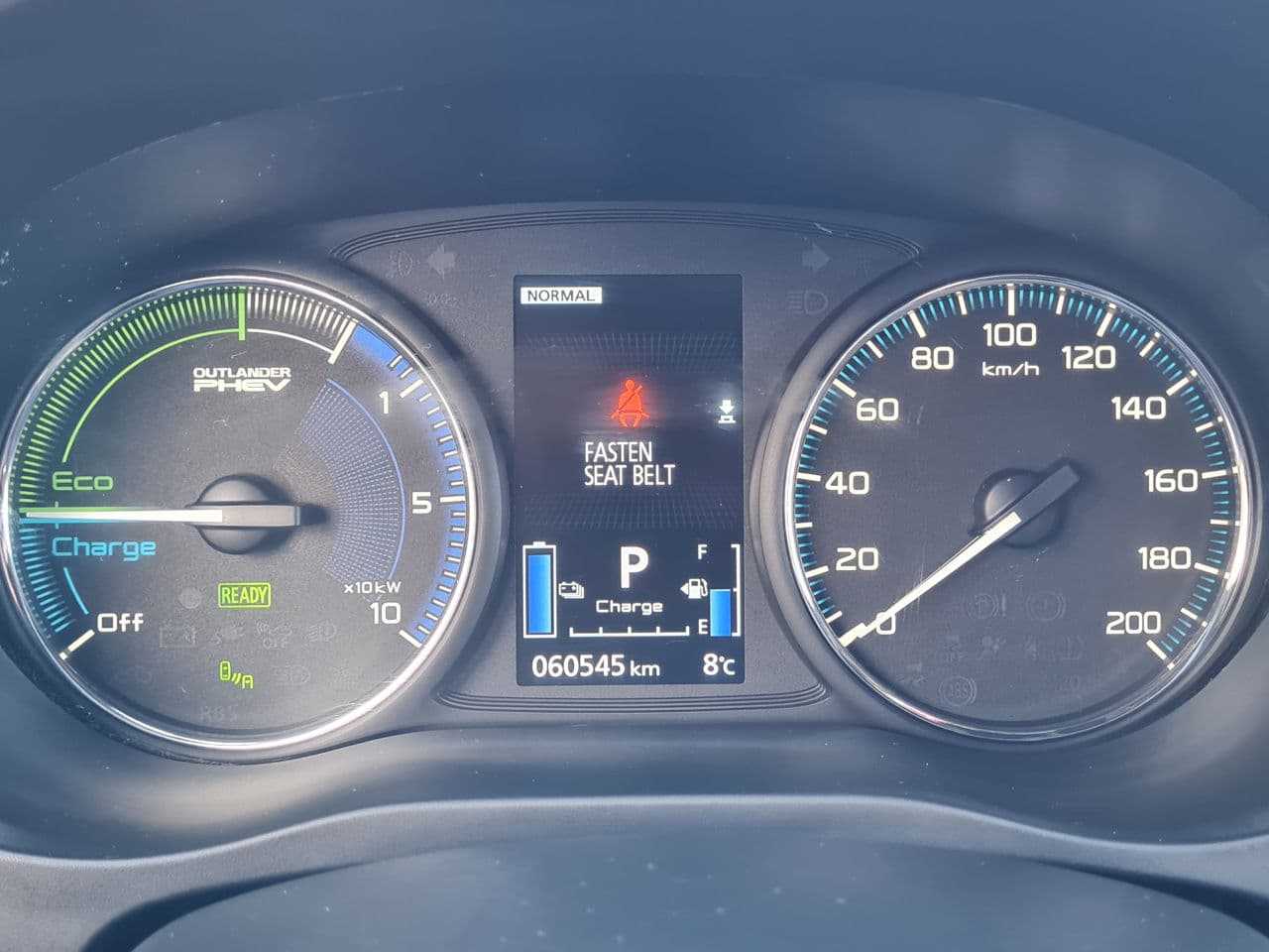 2020 Mitsubishi Outlander — Miniatură 11
