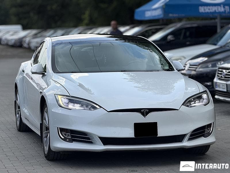 Tesla Model S 2017 — Миниатюра 3