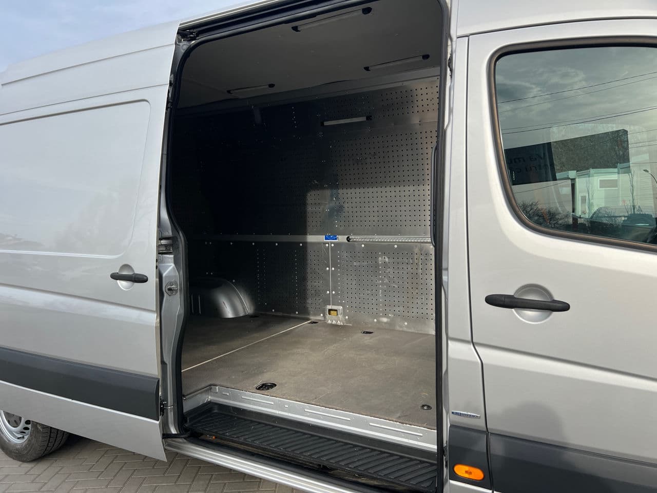 Mercedes Sprinter 2016 — Миниатюра 16