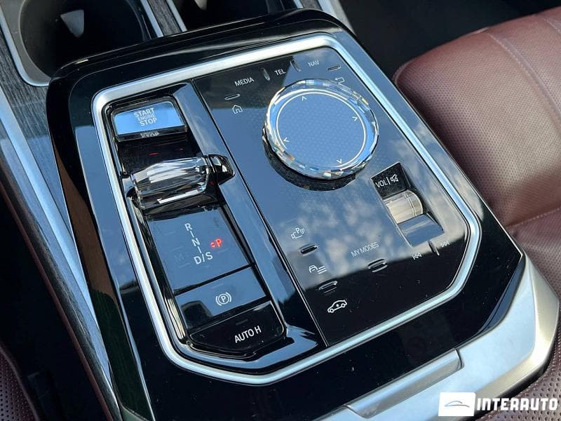 2022 BMW 740 — Miniatură 20