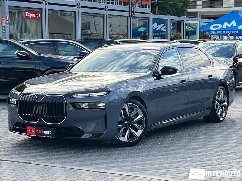 2022 BMW 740 — Miniatură 3