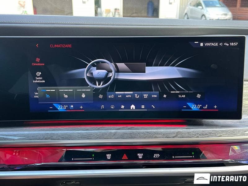 2022 BMW 740 — Miniatură 18