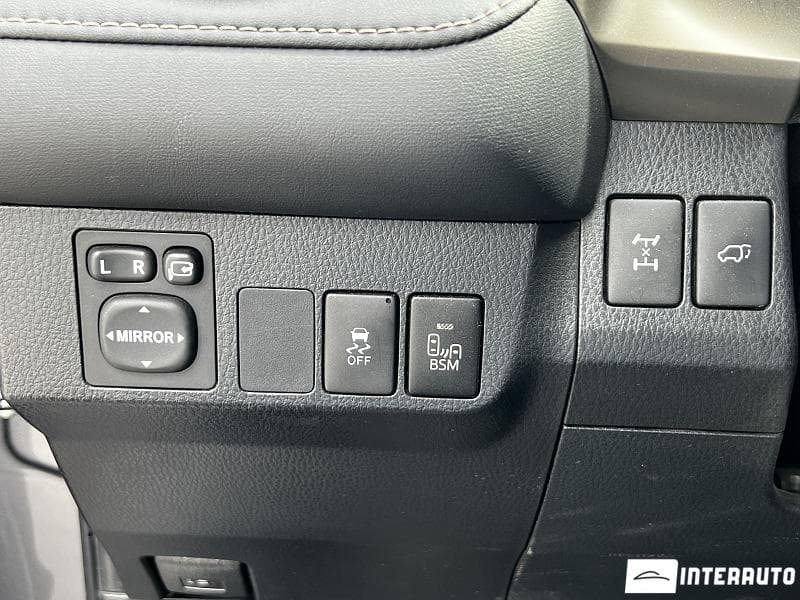 Toyota Rav-4 2014 — Миниатюра 16