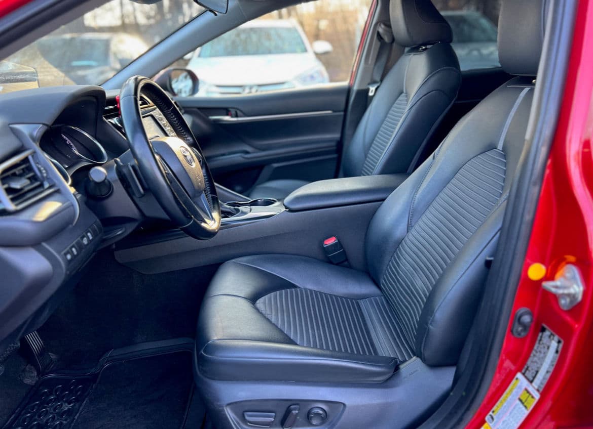 2019 Toyota Camry — Miniatură 5