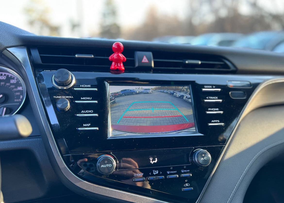 2019 Toyota Camry — Miniatură 14
