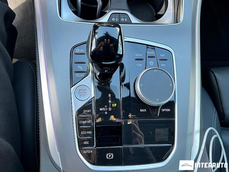 2021 BMW X5 2.5D — Miniatură 11