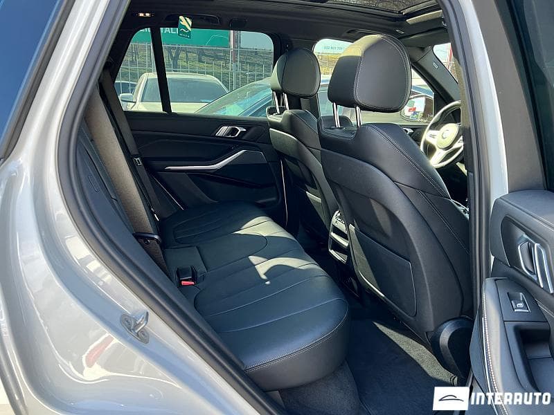 2021 BMW X5 2.5D — Miniatură 18