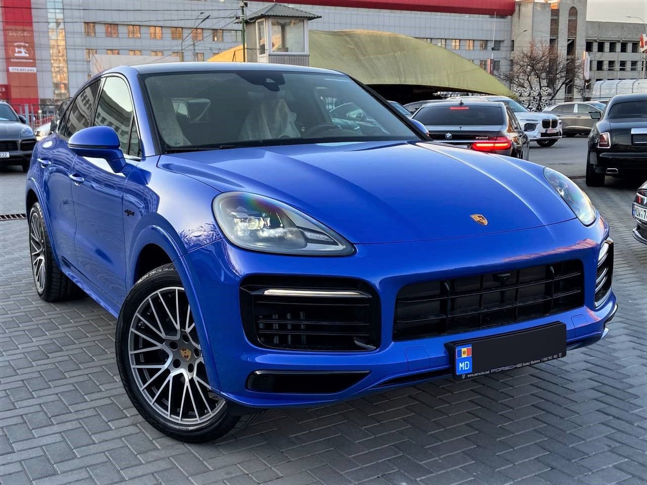 Porsche Cayenne E-Hybrid Coupe 2023 — Миниатюра 2