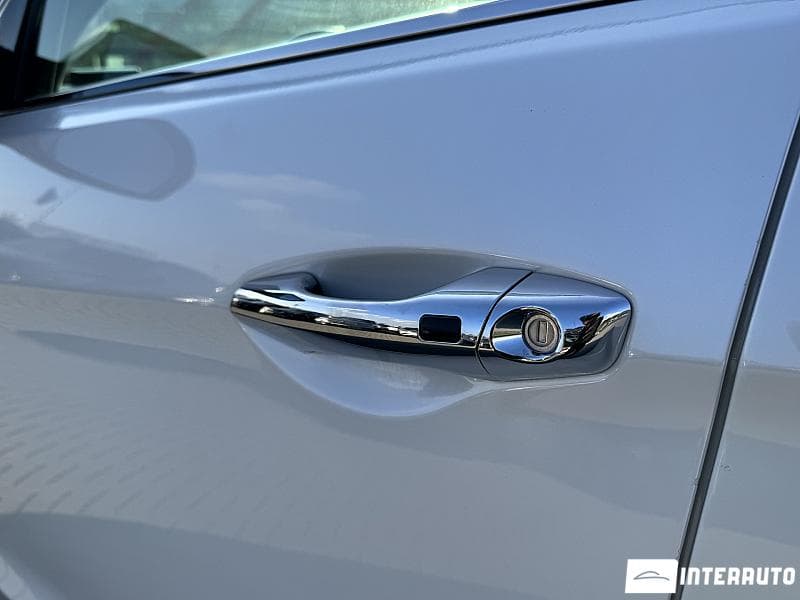 Hyundai Santa Fe 2017 — Миниатюра 17
