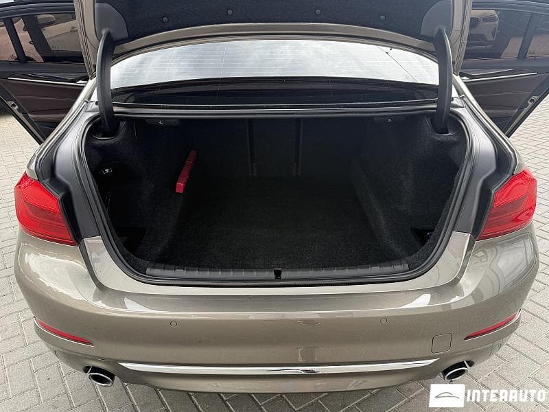 2017 BMW 520 — Miniatură 22