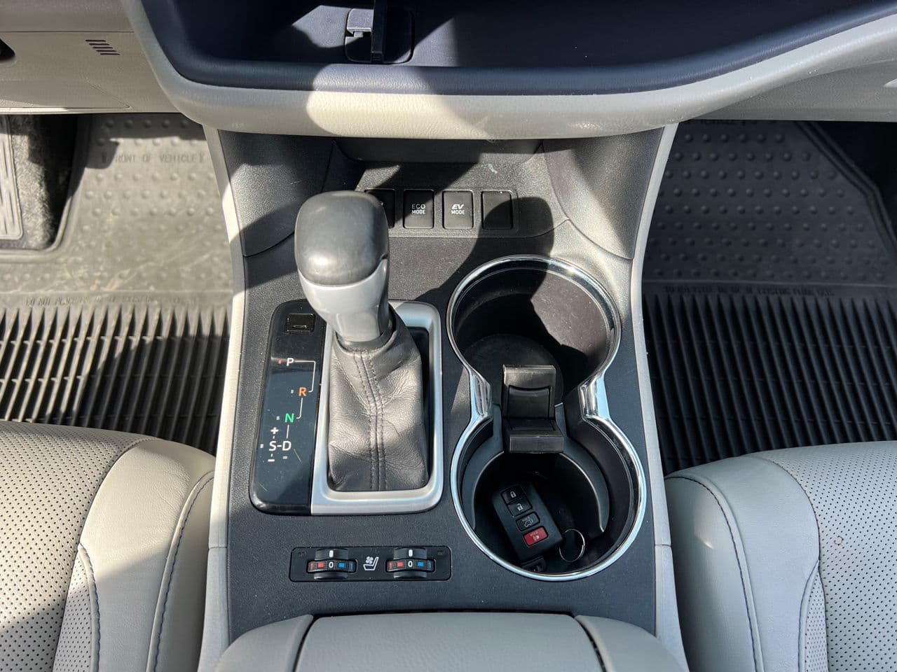 Toyota Highlander 2014 — Миниатюра 12