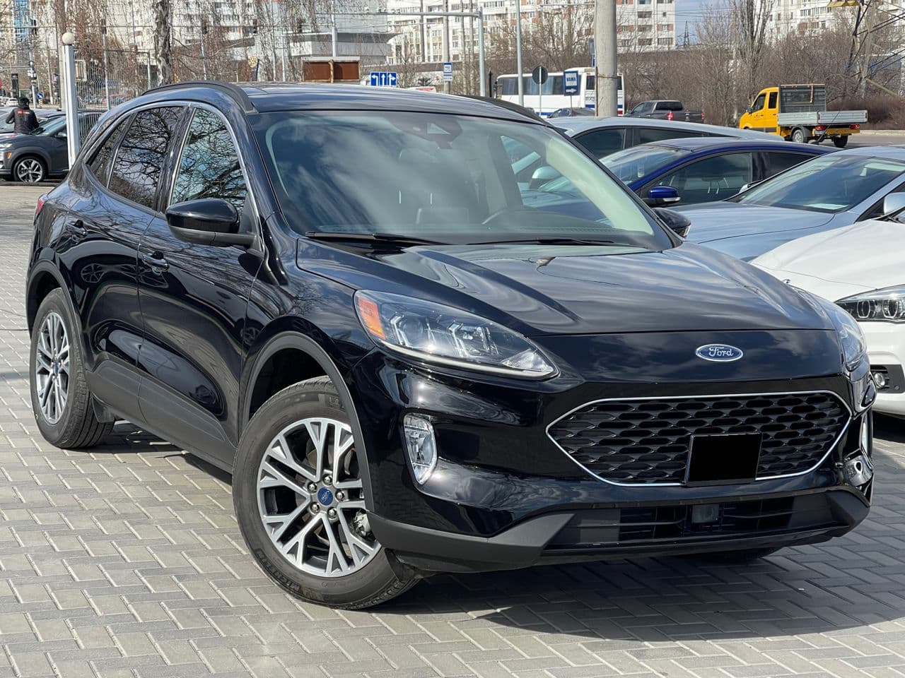 2019 Ford Escape — Miniatură 3