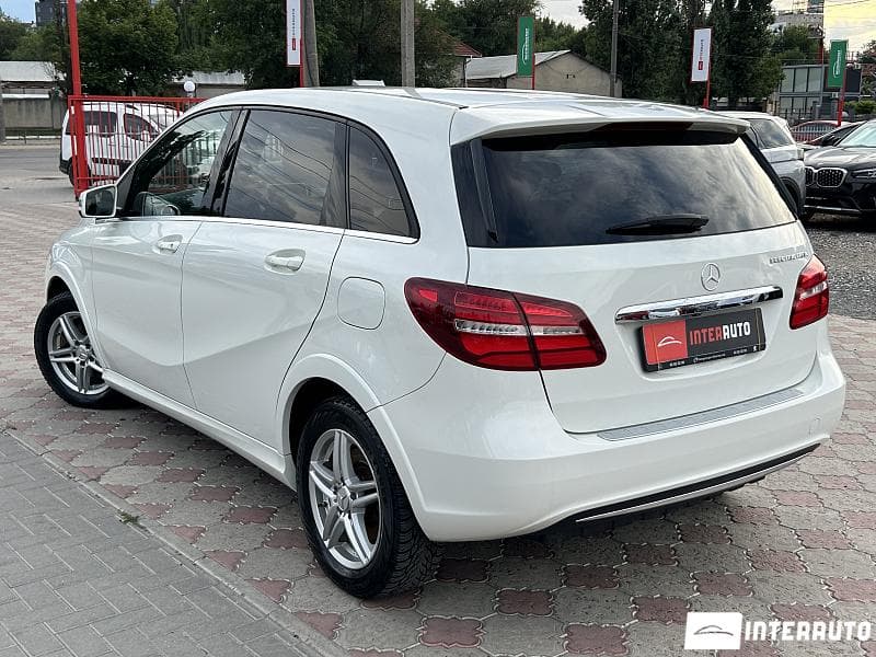 2015 Mercedes B 250E — Miniatură 2