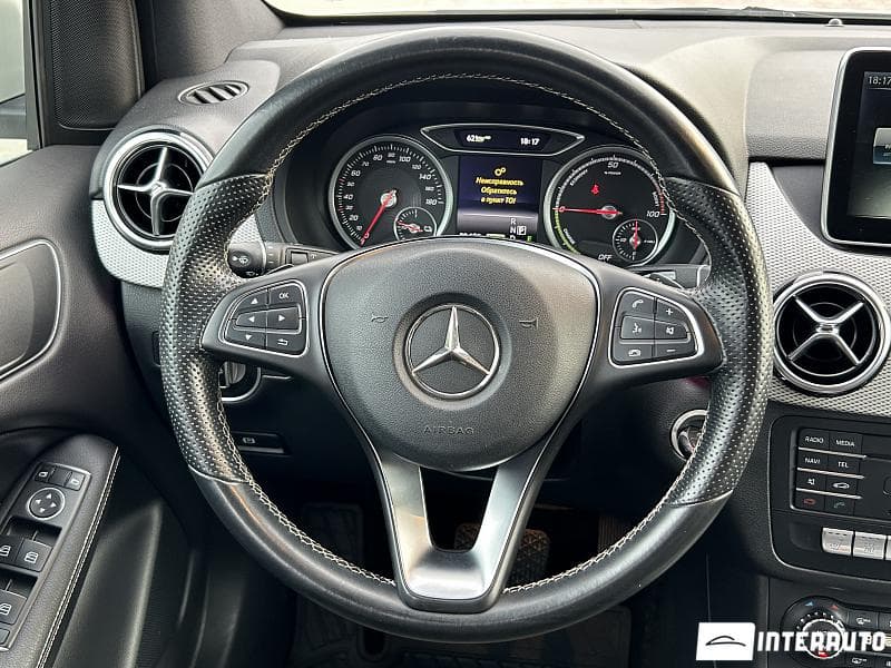2015 Mercedes B 250E — Miniatură 10