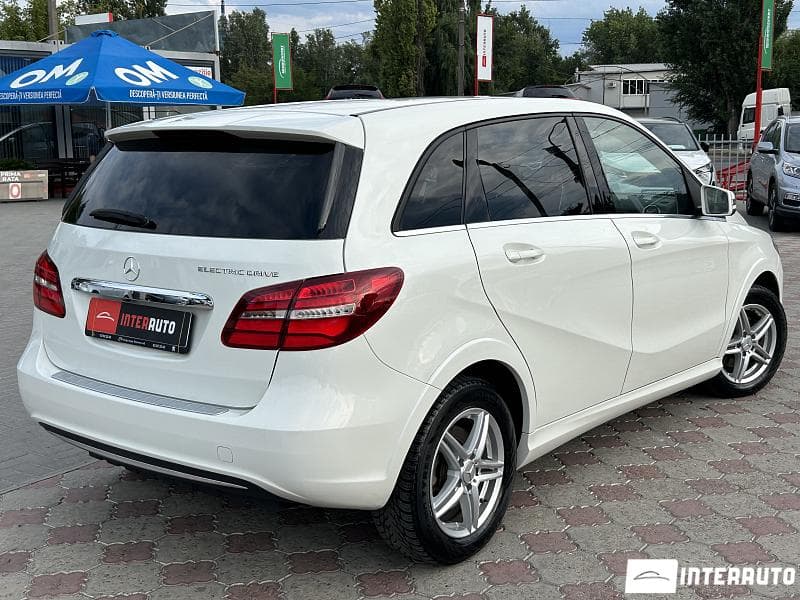 2015 Mercedes B 250E — Miniatură 3