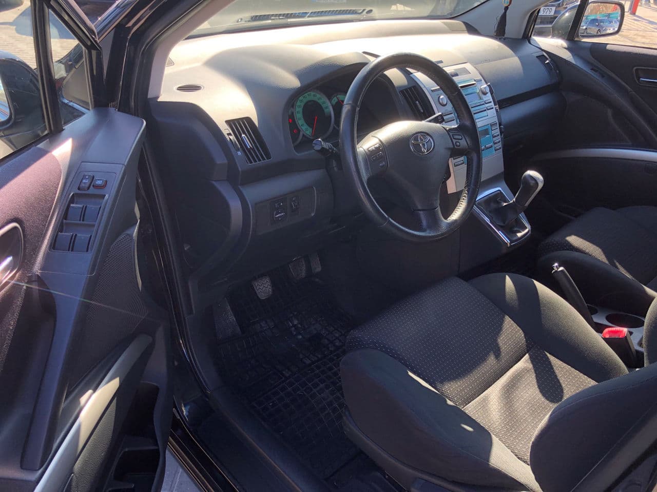 Toyota Corolla Verso 2008 — Миниатюра 6