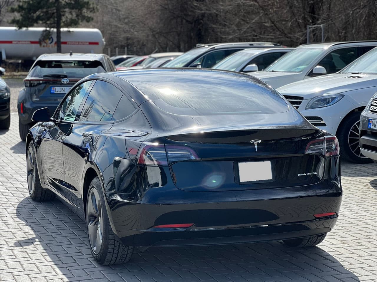 2019 Tesla Model 3 — Miniatură 4
