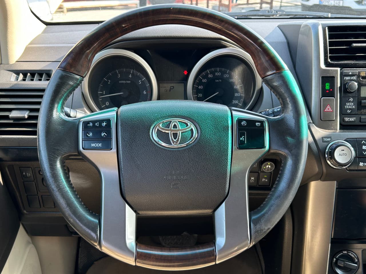 Toyota Land Cruiser Prado 2009 — Миниатюра 13