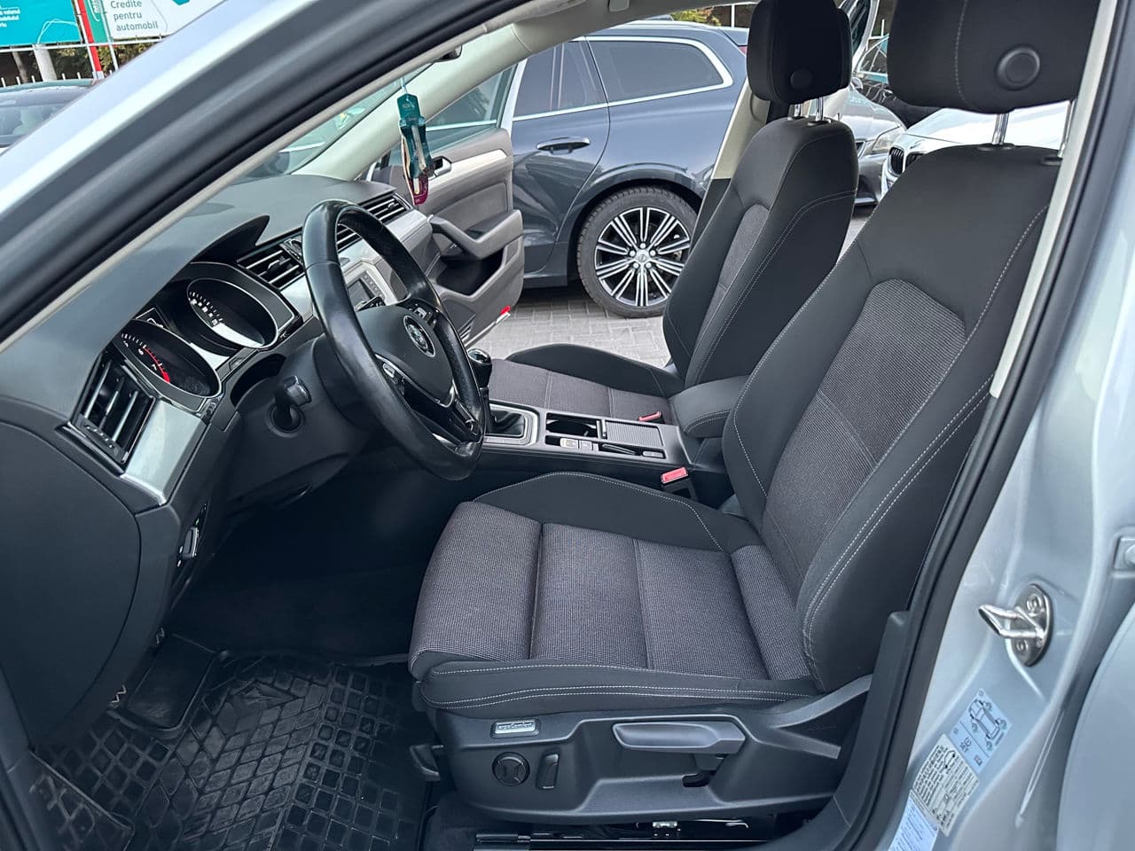2015 Volkswagen Passat — Miniatură 6