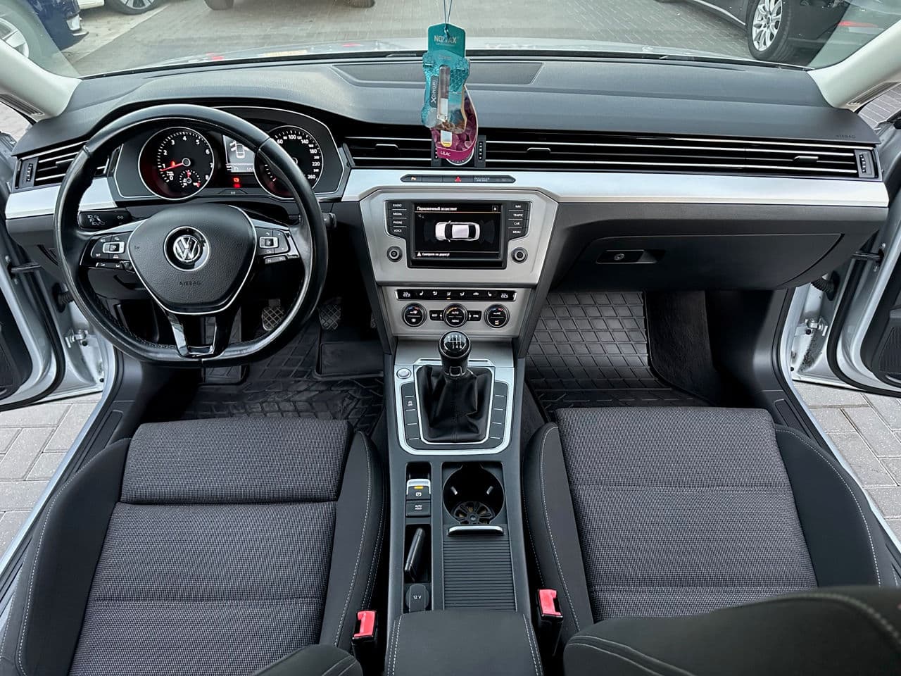 2015 Volkswagen Passat — Miniatură 7