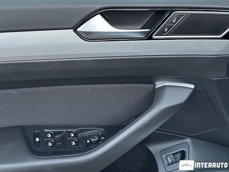2015 Volkswagen Passat — Miniatură 13
