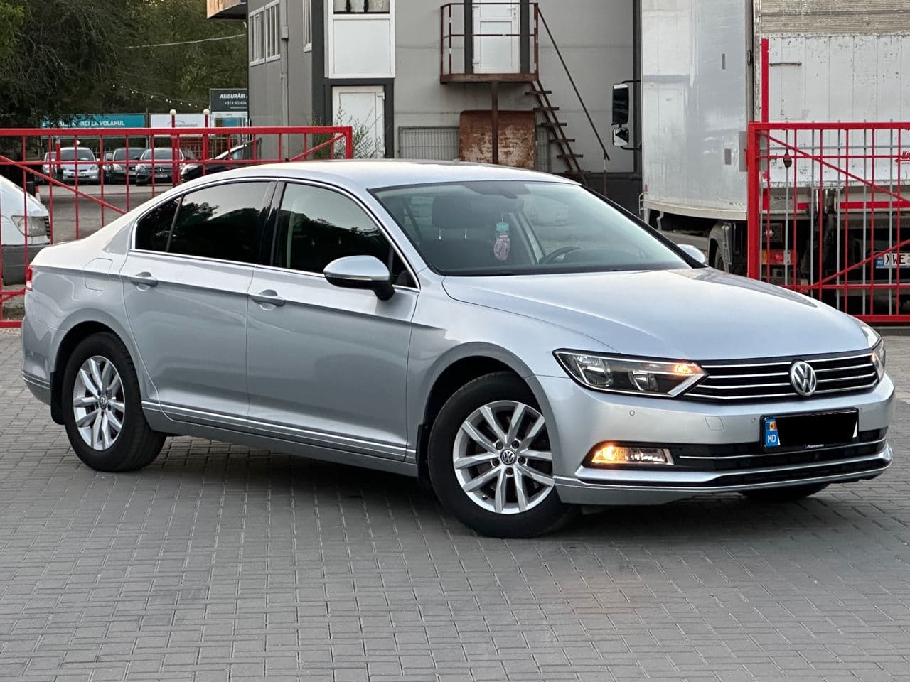 2015 Volkswagen Passat — Miniatură 3