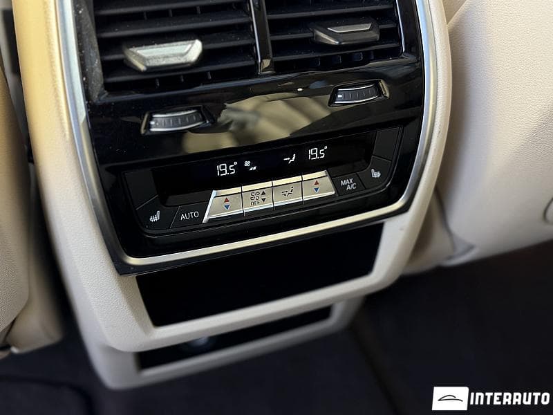2019 BMW X7 4.0i — Miniatură 23