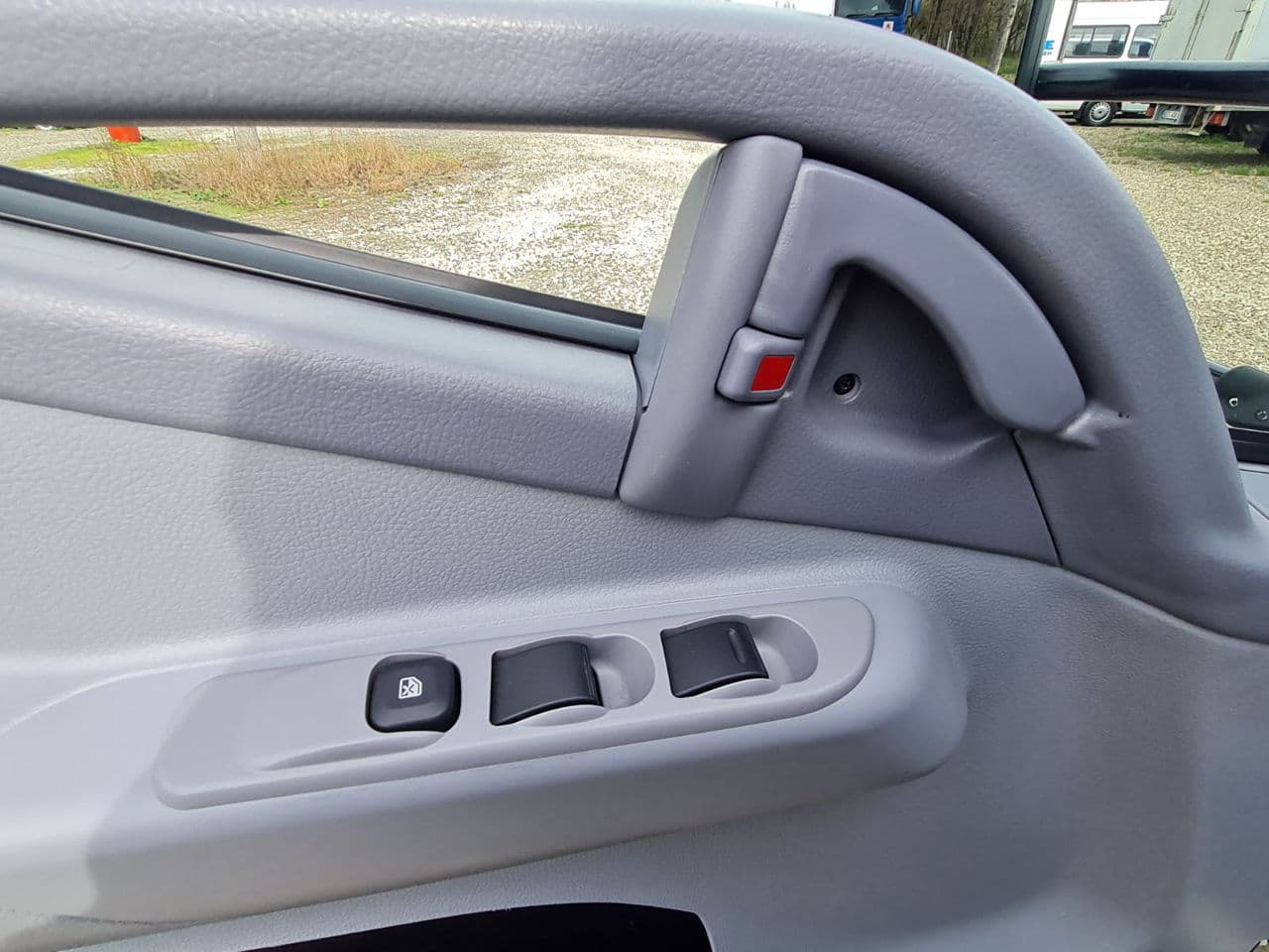 2014 Mitsubishi Canter — Miniatură 9