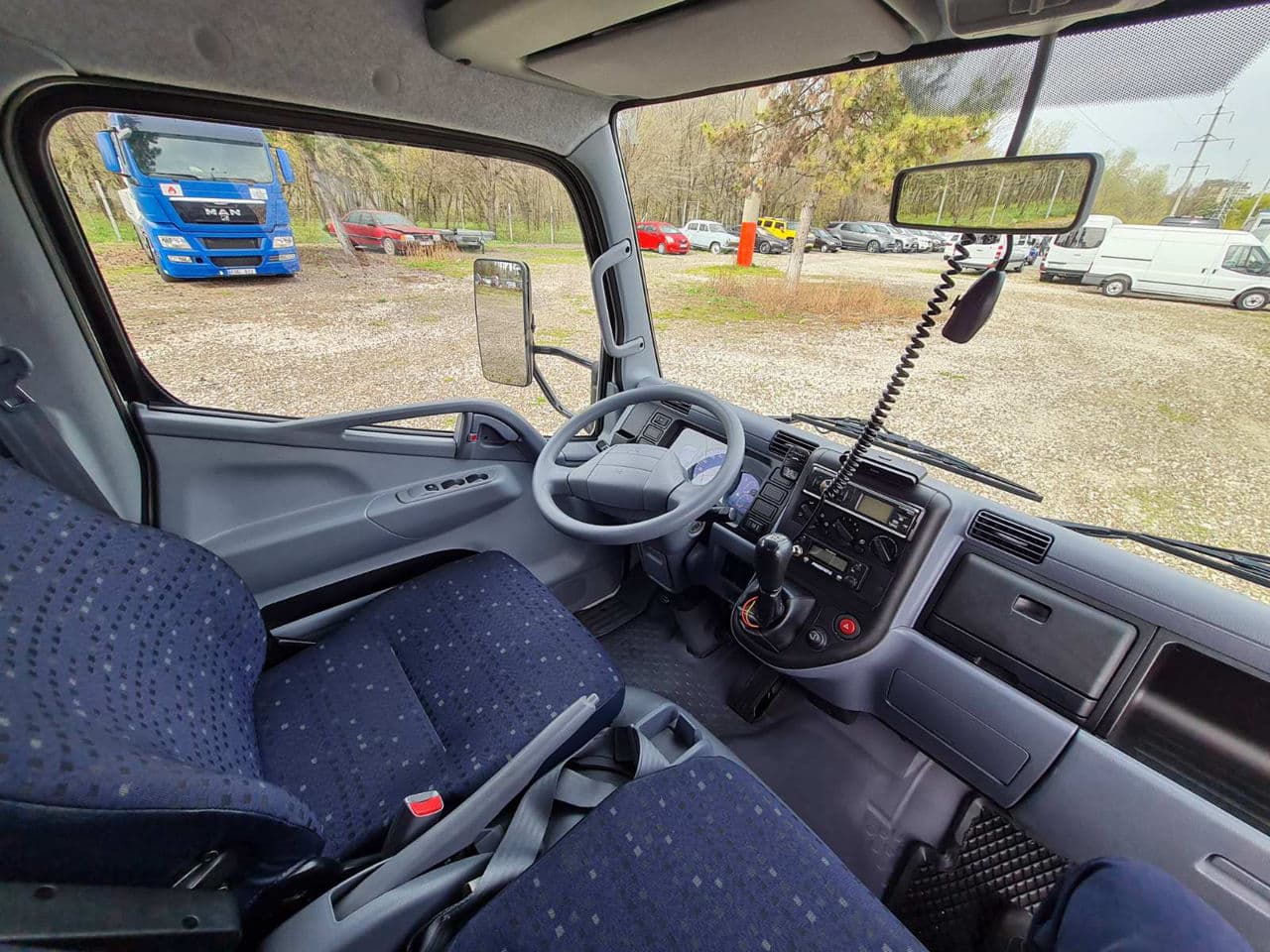 2014 Mitsubishi Canter — Miniatură 13