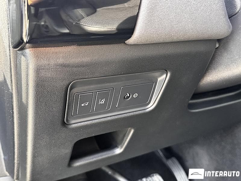 2017 Land Rover Discovery — Miniatură 14