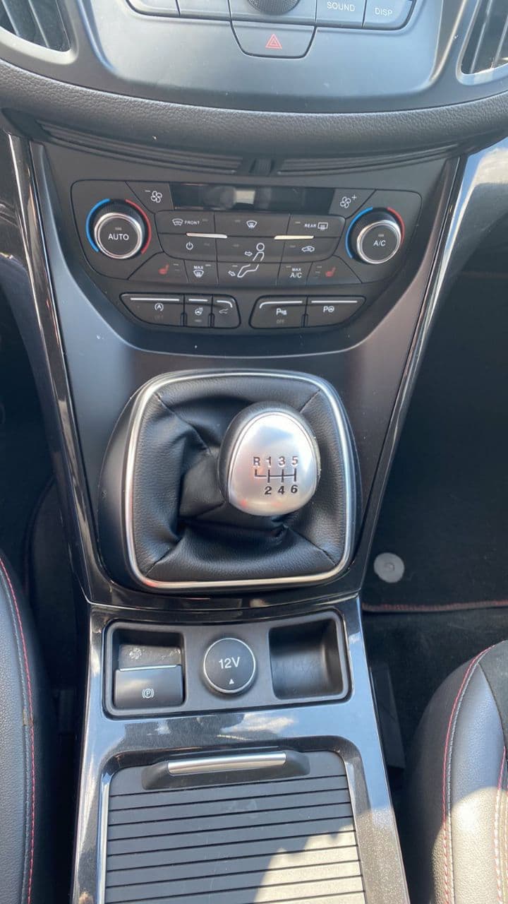 2017 Ford Kuga — Miniatură 12