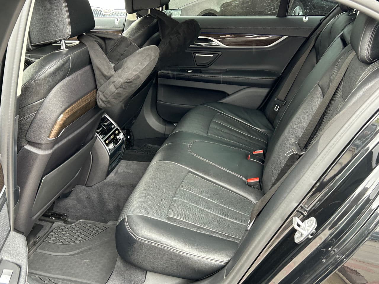 BMW 730 2018 — Миниатюра 16