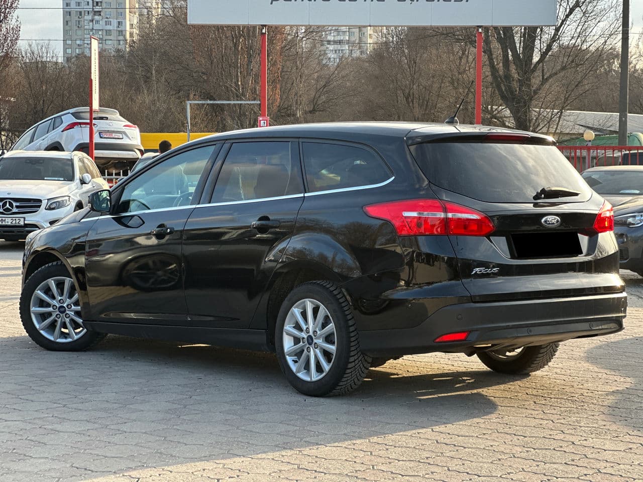 2018 Ford Focus — Miniatură 3