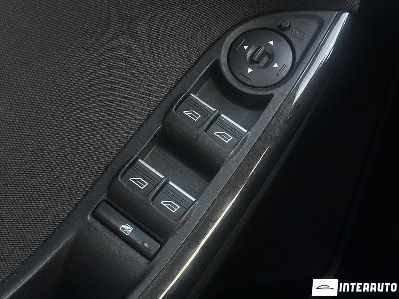 2018 Ford Focus — Miniatură 5