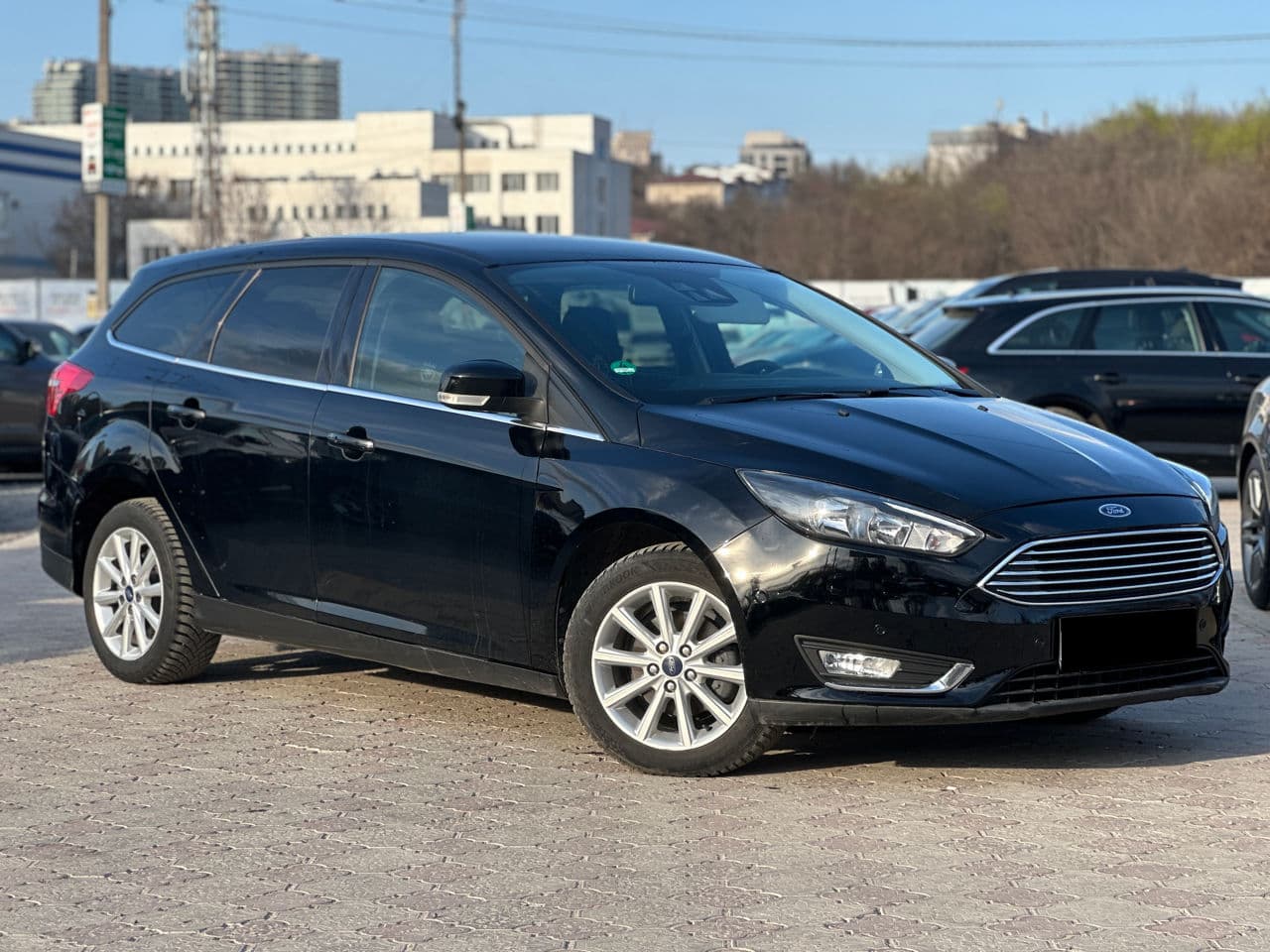 2018 Ford Focus — Miniatură 4