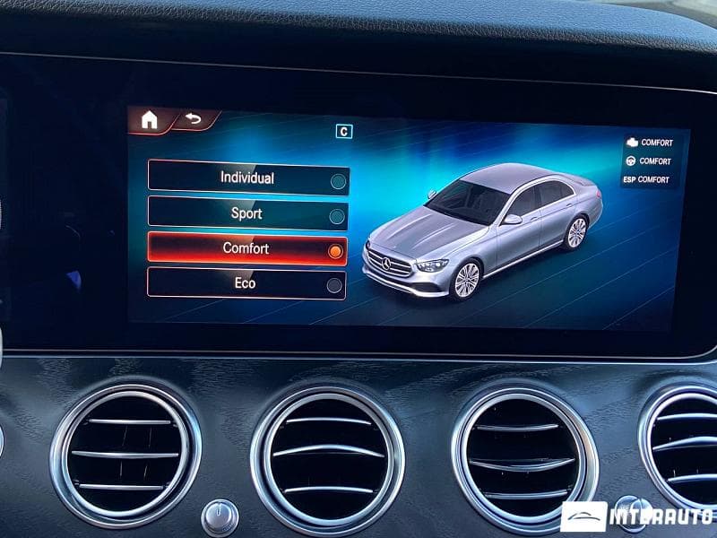 2021 Mercedes E 220 — Miniatură 13
