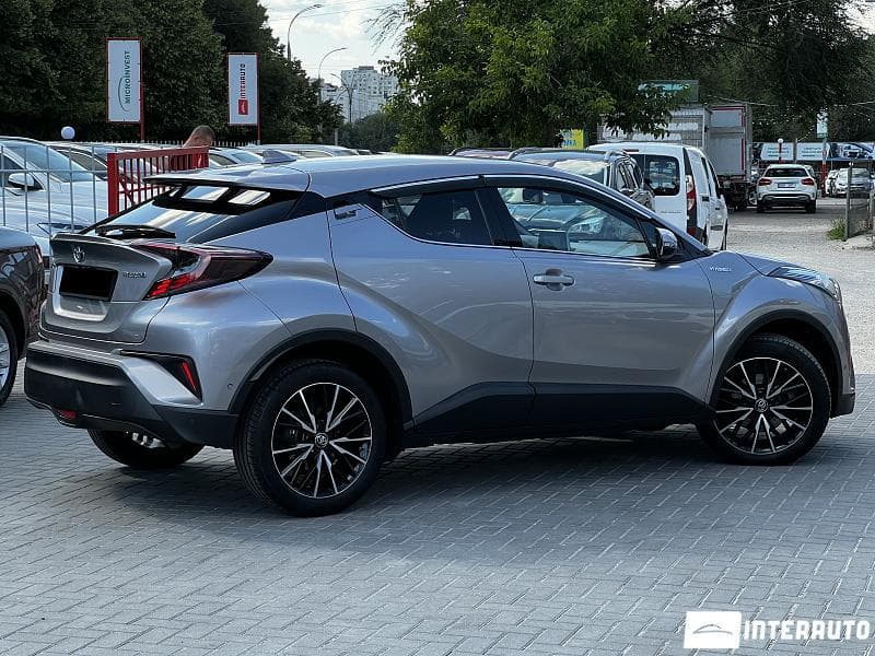 2018 Toyota C-HR — Miniatură 3
