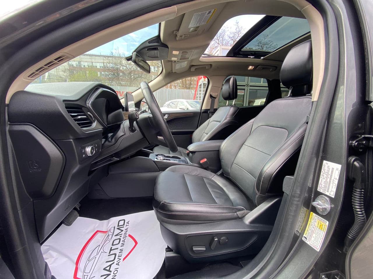 2020 Ford Escape — Miniatură 10