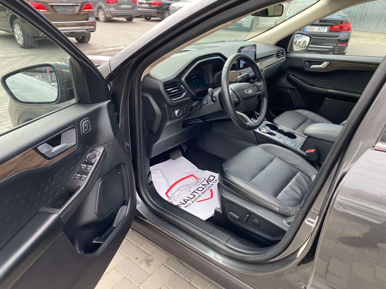 2020 Ford Escape — Miniatură 7