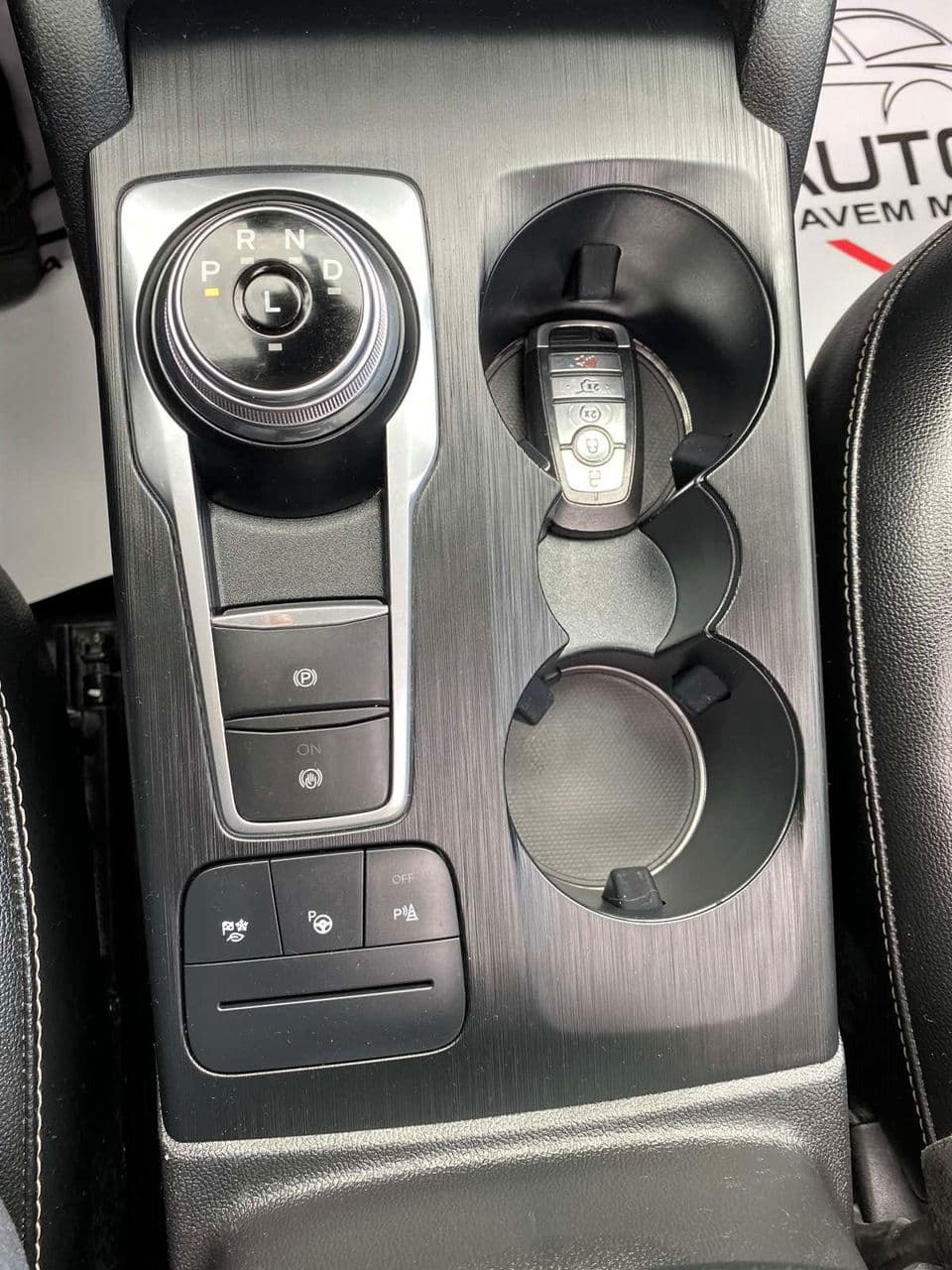 2020 Ford Escape — Miniatură 22
