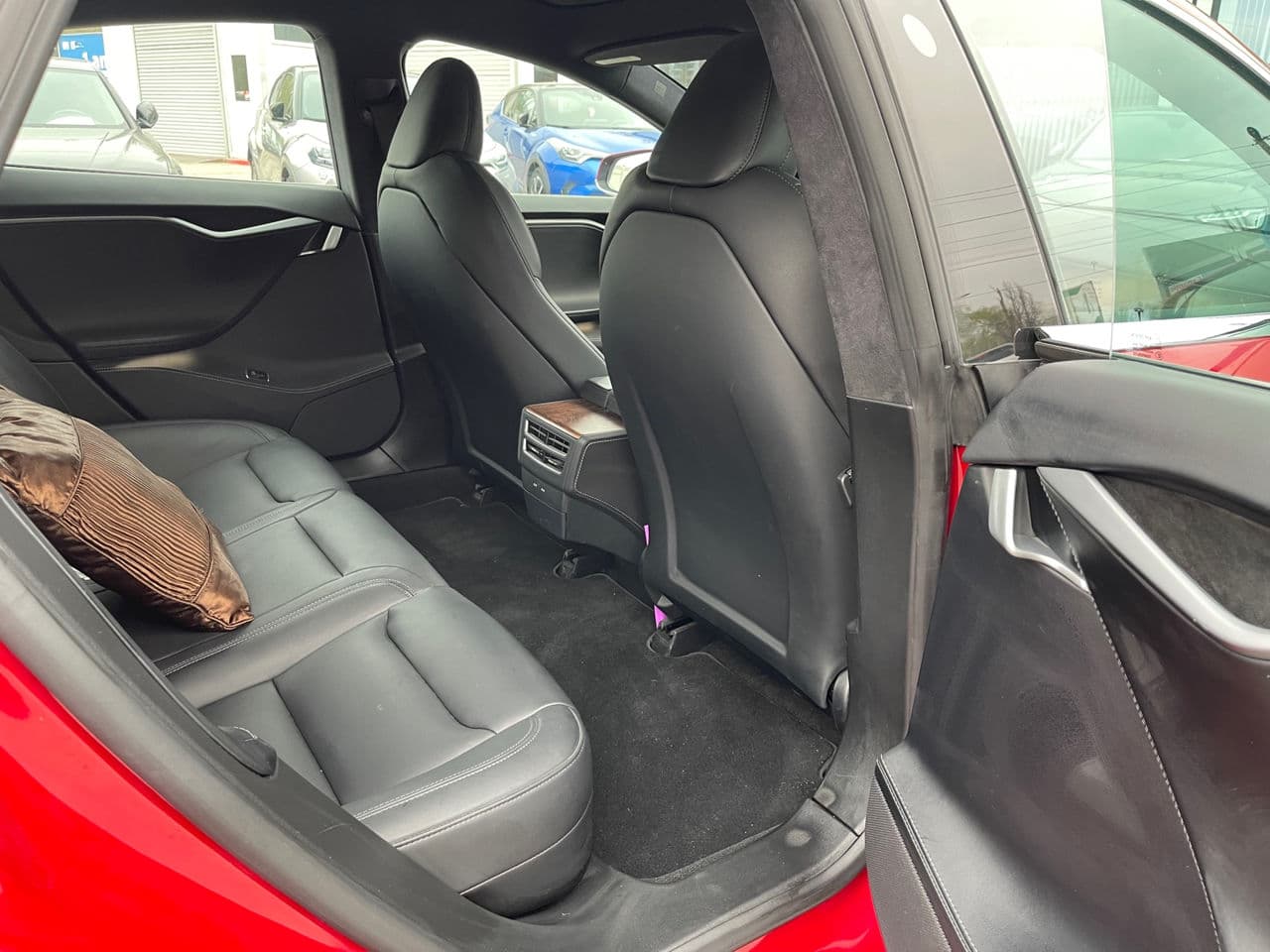 2020 Tesla Model S — Miniatură 17