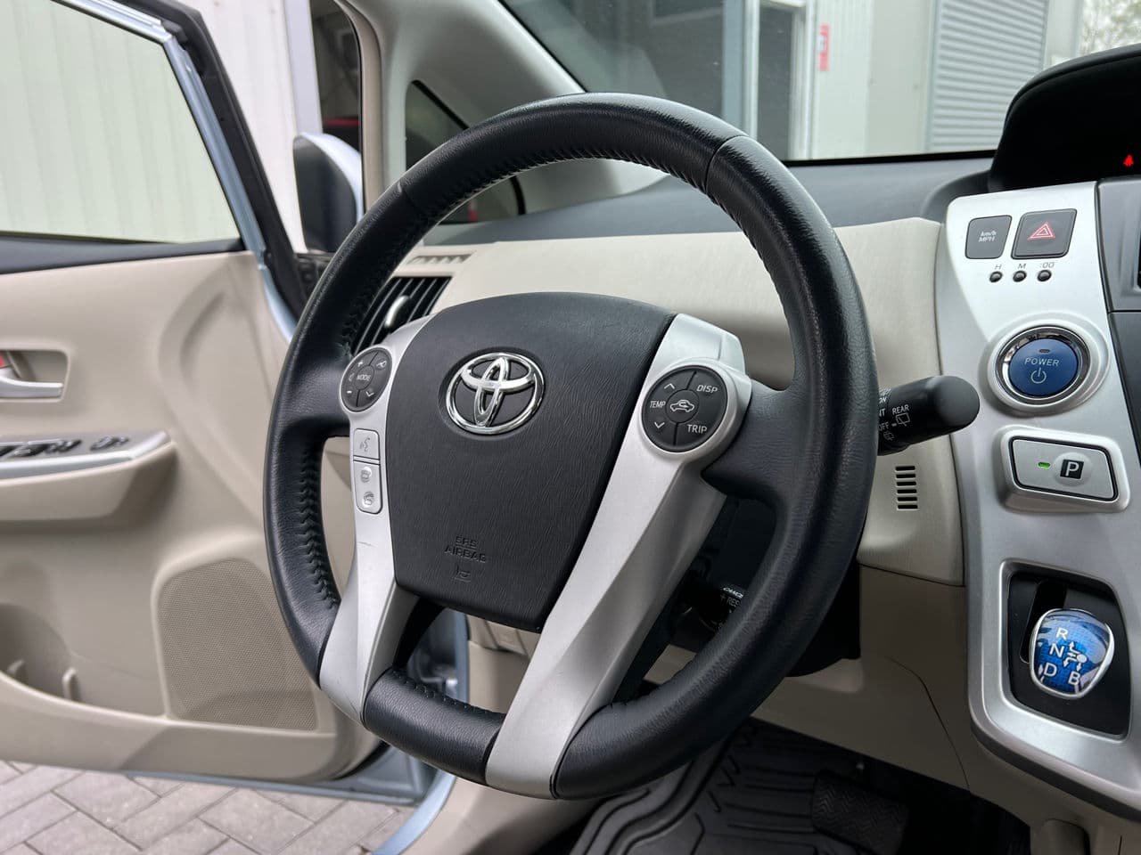 2012 Toyota Prius Plus / V — Miniatură 8
