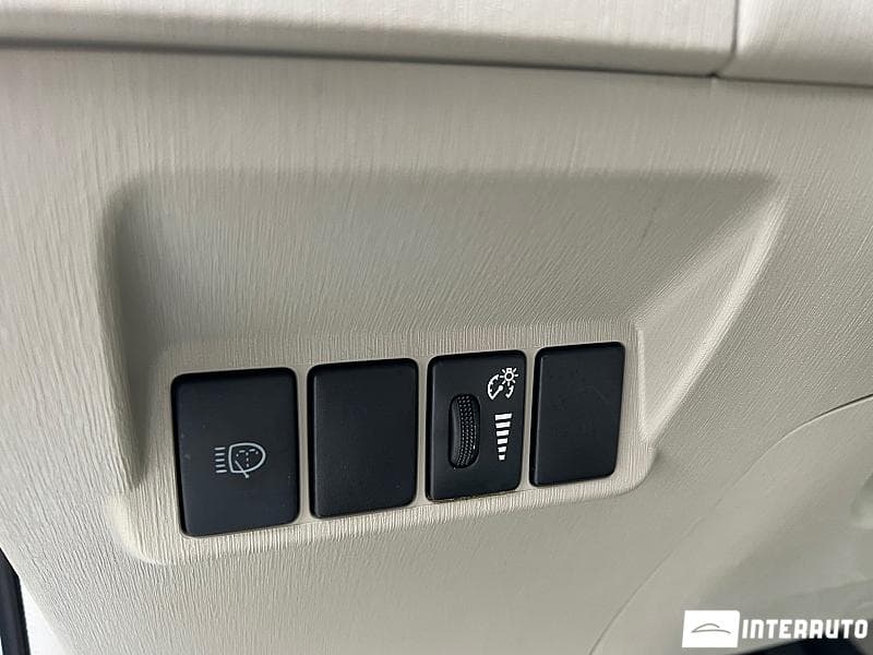 2012 Toyota Prius Plus / V — Miniatură 15