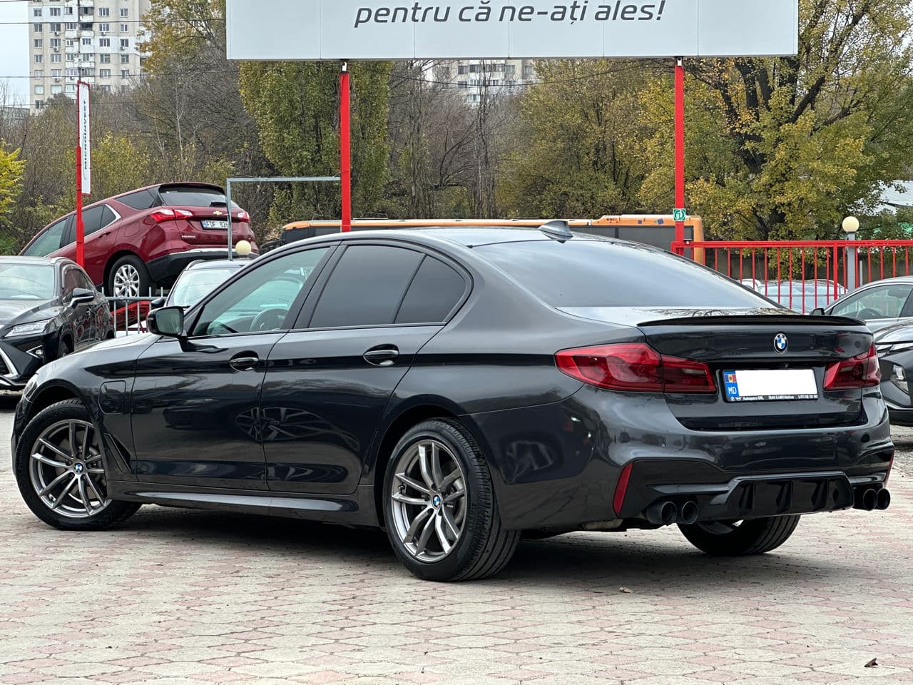 BMW 530e 2017 — Миниатюра 3